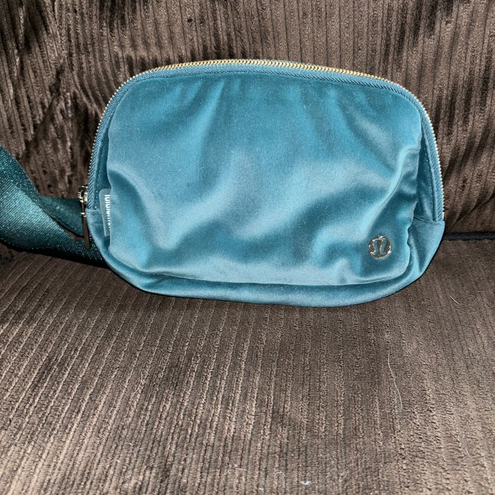 Compact Blue Toiletry Bag with Zipper Closure
